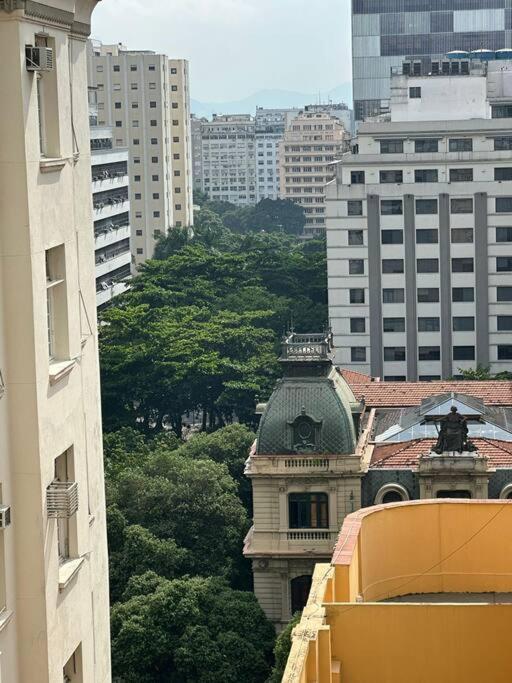 1111 * Río de Janeiro