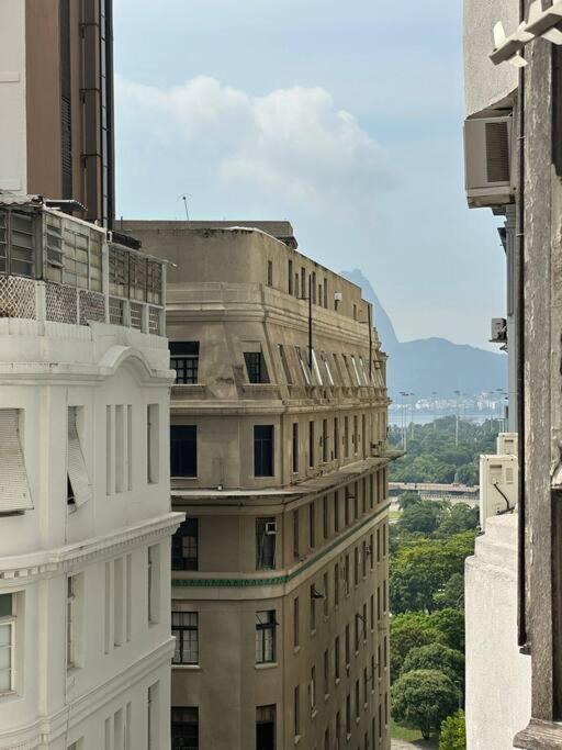 1111 Apartment *